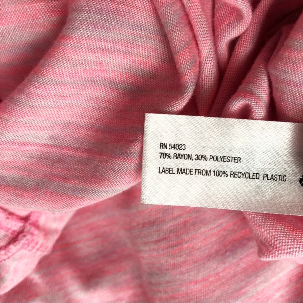Basic Pink Gap Tee Size Small - Picture 5 of 5